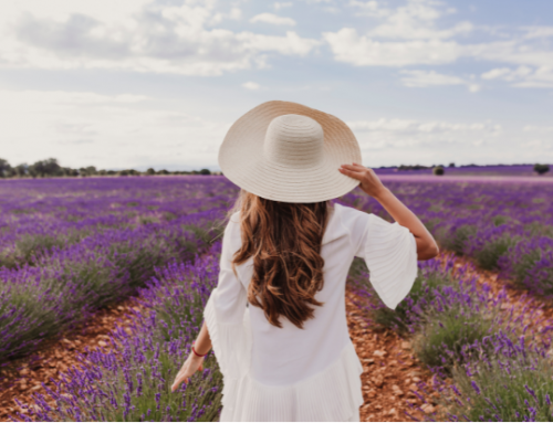 Aromatic Healing: Exploring the Health Benefits of Essential Oils